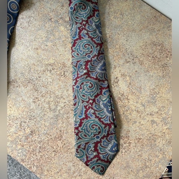 Bundle of Vintage Silk Ties from various brands - Picture 3 of 6